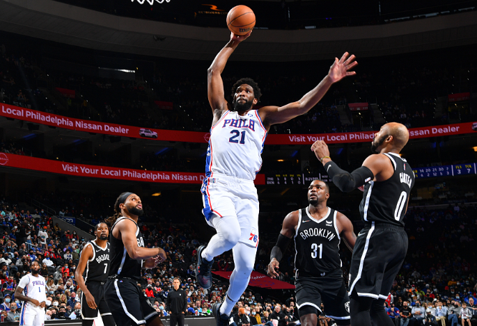  恩比德内线碾压对手，76人轻取公牛收获赛季第40胜